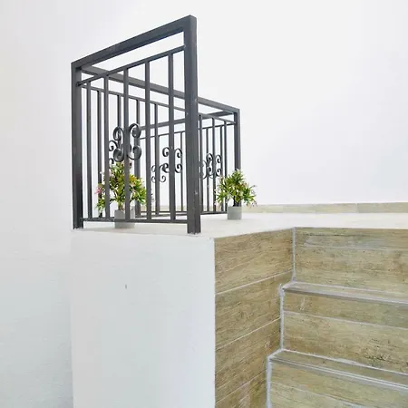 Old Town Beach Apartment *