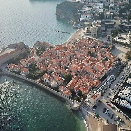 Апартаменти Old Town Beach Будва